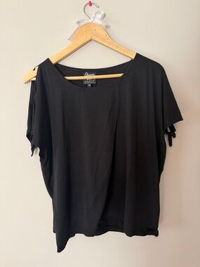 Anna Black Short-Sleeve Tie Accent Women's Tee
